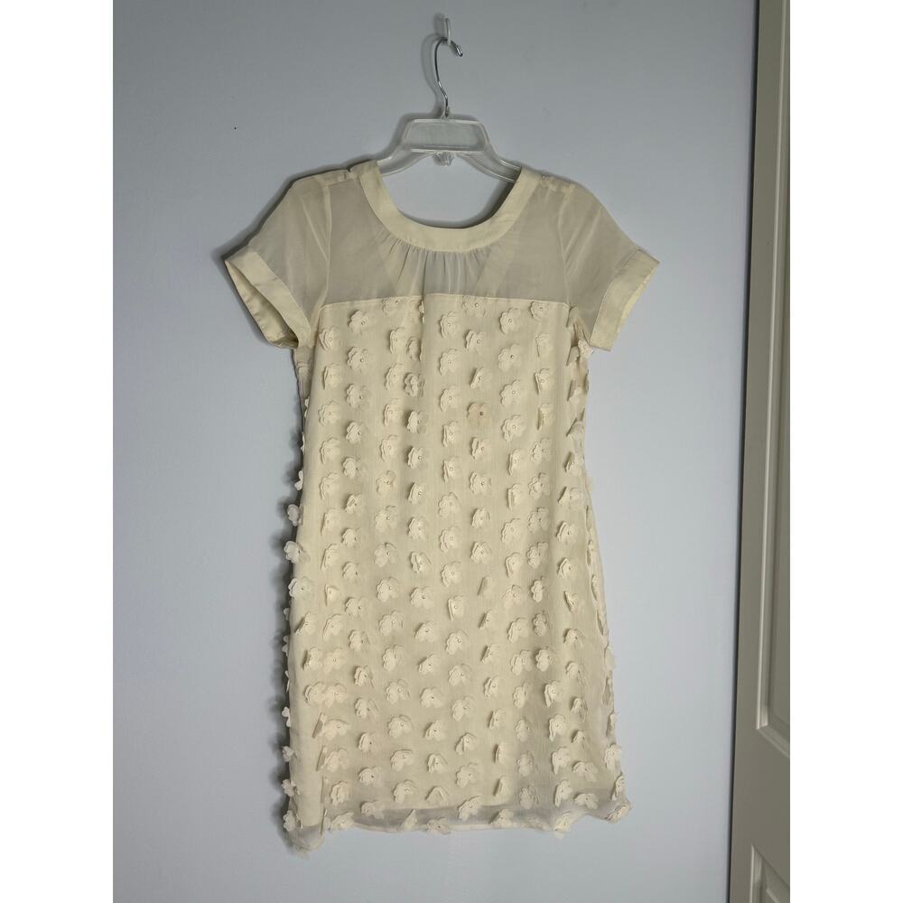 Eci New York Cream Short Sleeve Mini Dress with Floral Apliquee Round Neck Sz 4